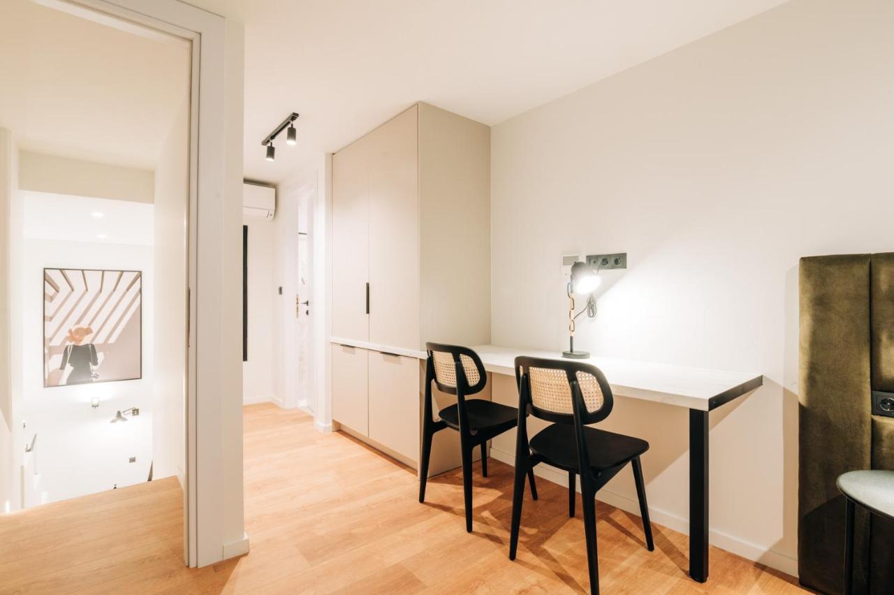 Athesense Suites Aten Exteriör bild