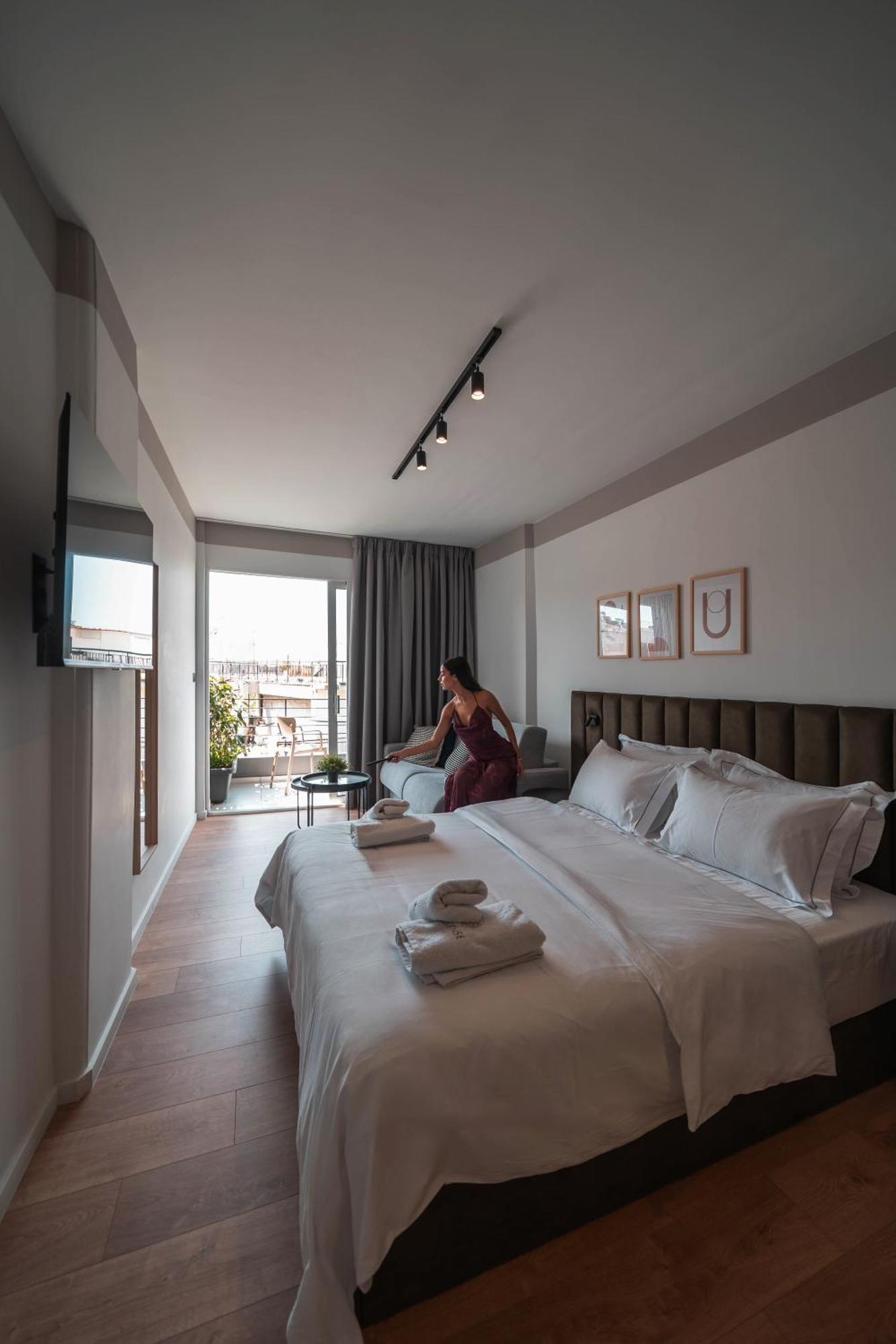 Athesense Suites Aten Exteriör bild