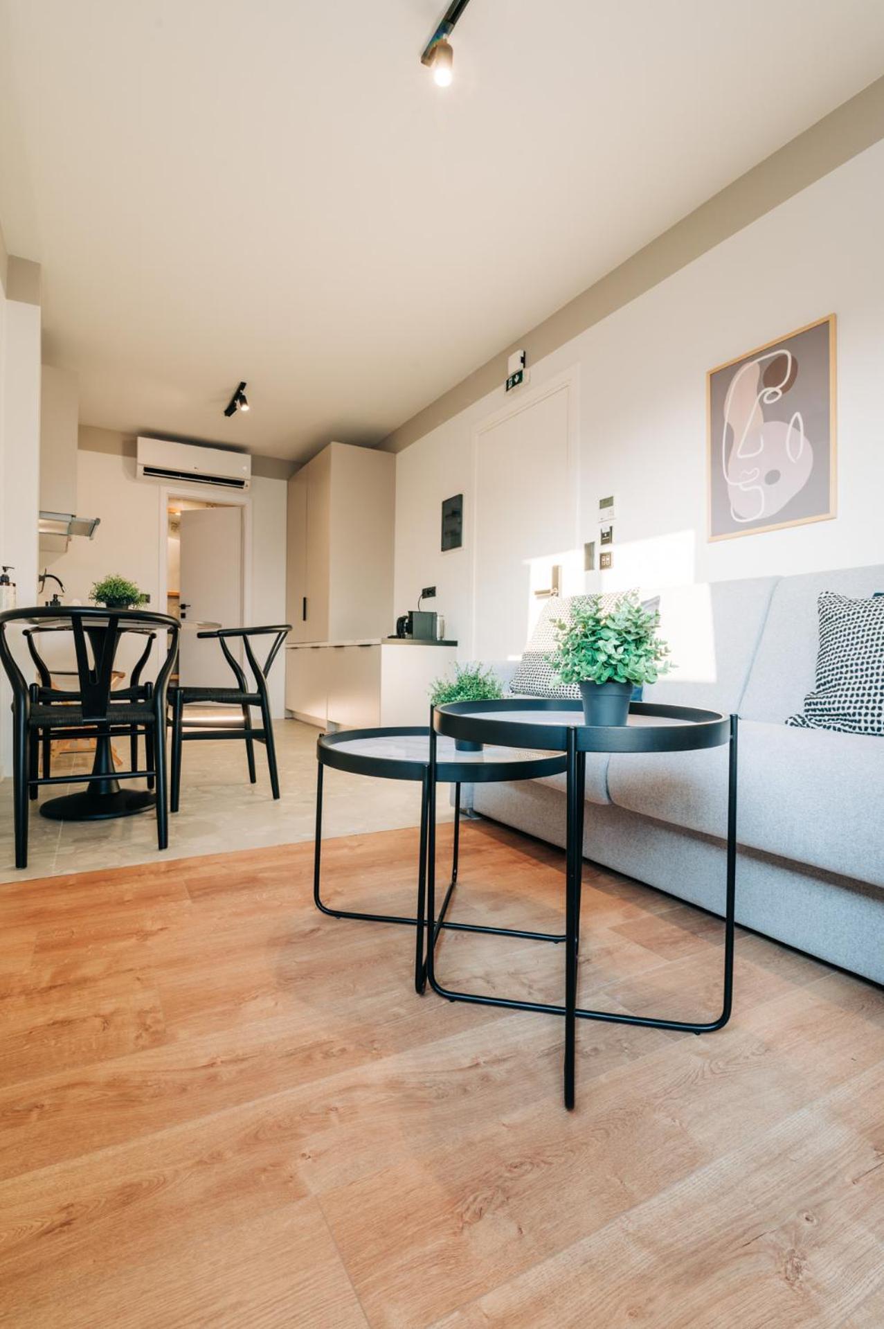 Athesense Suites Aten Exteriör bild