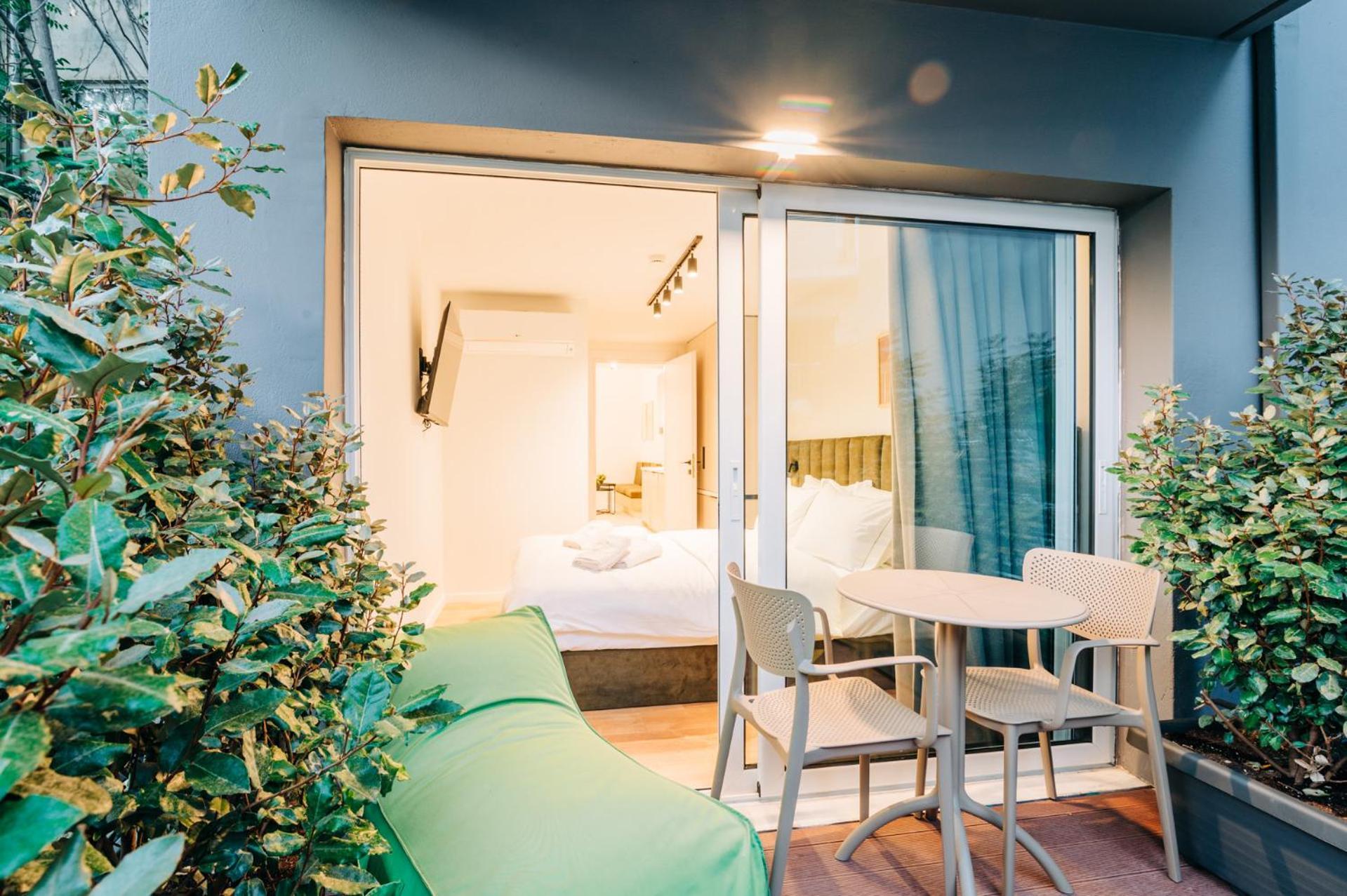 Athesense Suites Aten Exteriör bild